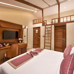Premium King Room